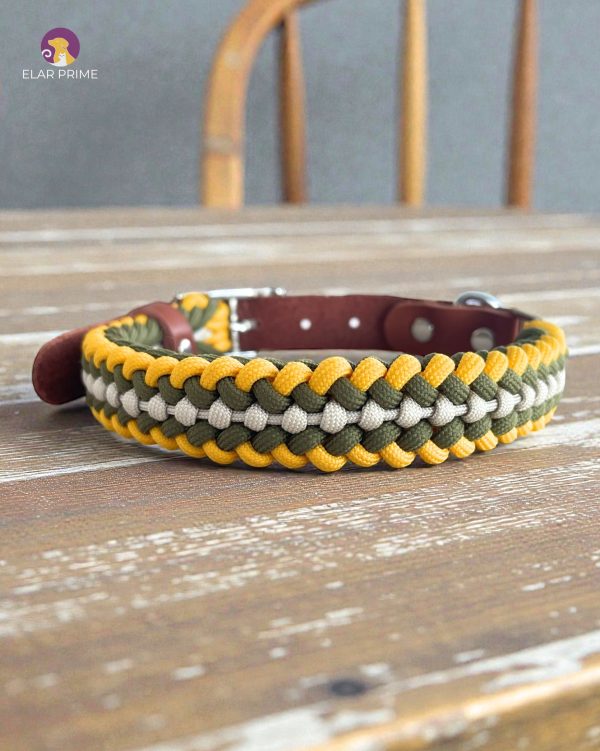 El Yapımı Gerçek Deri ve Paracord Köpek Boyun Tasması El Yapımı Gerçek Deri ve Paracord Köpek Boyun Tasması